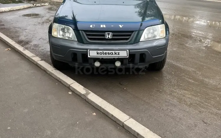 Honda CR-V 2001 годаүшін3 000 000 тг. в Уральск