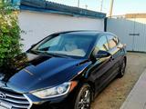 Hyundai Elantra 2017 года за 5 000 000 тг. в Актобе – фото 2