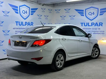 Hyundai Solaris 2015 года за 6 600 000 тг. в Шымкент – фото 3