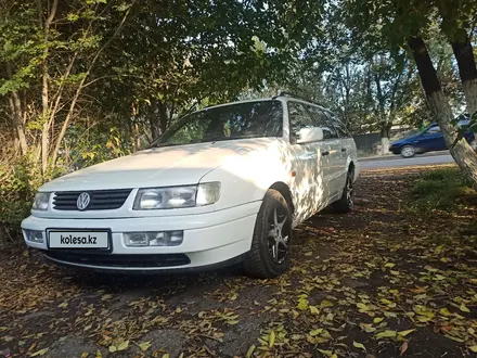 Volkswagen Passat 1994 года за 2 300 000 тг. в Караганда – фото 2