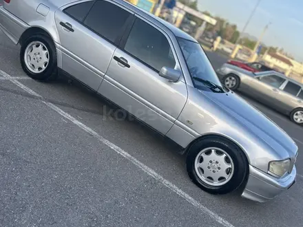 Mercedes-Benz C 220 1996 года за 2 300 000 тг. в Тараз