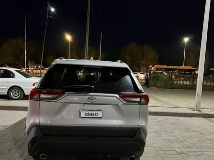 Toyota RAV4 2019 года за 8 600 000 тг. в Актобе – фото 9