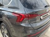 Hyundai Santa Fe 2021 года за 17 500 000 тг. в Актау – фото 3