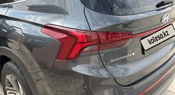 Hyundai Santa Fe 2021 года за 17 500 000 тг. в Актау – фото 3