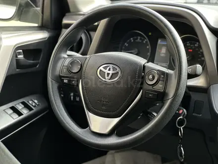 Toyota RAV4 2017 года за 12 500 000 тг. в Актау – фото 10