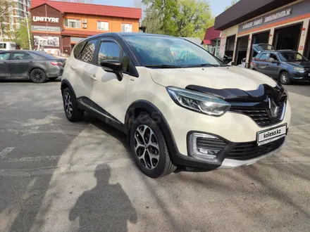 Renault Kaptur 2017 года за 8 100 000 тг. в Алматы – фото 2