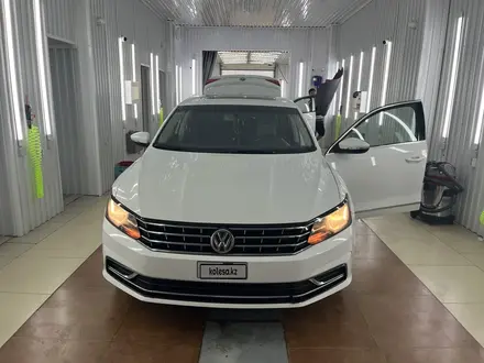 Volkswagen Passat 2017 года за 7 000 000 тг. в Актау – фото 3