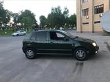 Skoda Fabia 2001 года за 750 000 тг. в Шымкент – фото 4
