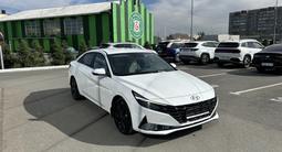 Hyundai Elantra 2022 года за 8 390 000 тг. в Семей – фото 3