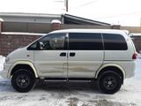 Mitsubishi Delica 2000 годаfor9 200 000 тг. в Алматы – фото 2