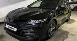 Toyota Camry 2023 года за 15 650 000 тг. в Павлодар