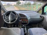 Ford Galaxy 1999 года за 1 400 000 тг. в Атырау – фото 2