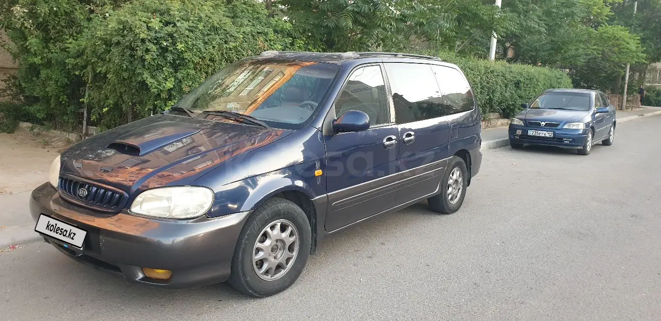 Kia Carnival, 2001
