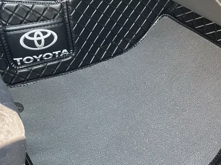 Toyota Camry 2020 года за 12 900 000 тг. в Актобе – фото 10
