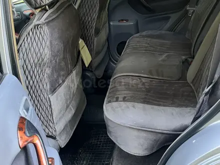 Toyota RAV4 2003 года за 3 650 000 тг. в Усть-Каменогорск – фото 16