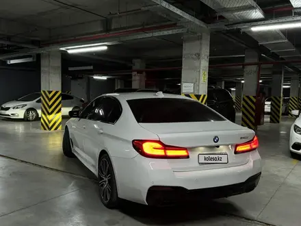 BMW 540 2018 года за 23 200 000 тг. в Алматы – фото 7