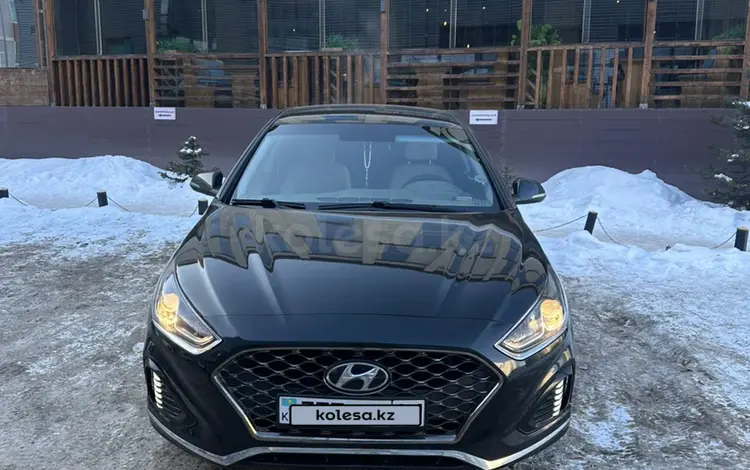 Hyundai Sonata 2018 года за 8 500 000 тг. в Астана