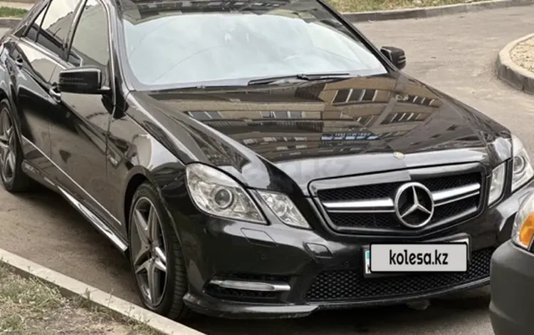 Mercedes-Benz E 200 2012 года за 9 000 000 тг. в Актобе