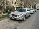 Mercedes-Benz E 320 1996 года за 3 300 000 тг. в Алматы – фото 2