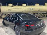 BMW 745 2001 года за 1 100 000 тг. в Актобе – фото 2