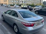 Toyota Camry 2015 года за 6 200 000 тг. в Атырау – фото 3