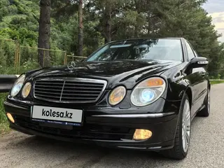 Mercedes-Benz E 320