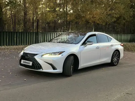 Lexus ES 250 2022 года за 26 500 000 тг. в Астана – фото 3