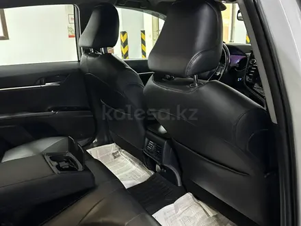 Toyota Camry 2018 года за 14 500 000 тг. в Шымкент – фото 3