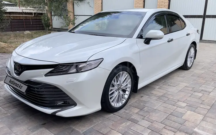 Toyota Camry 2018 годаүшін14 300 000 тг. в Актобе