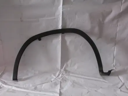 Накладка на крыло передняя правая левая Lexus Rx за 20 000 тг. в Караганда – фото 3