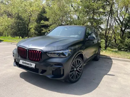 BMW X5 2022 года за 53 500 000 тг. в Алматы