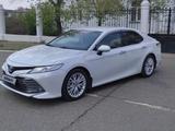 Toyota Camry 2018 года за 13 200 000 тг. в Семей – фото 4