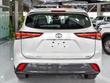 Toyota Highlander 2023 годаүшін31 600 000 тг. в Актау – фото 4