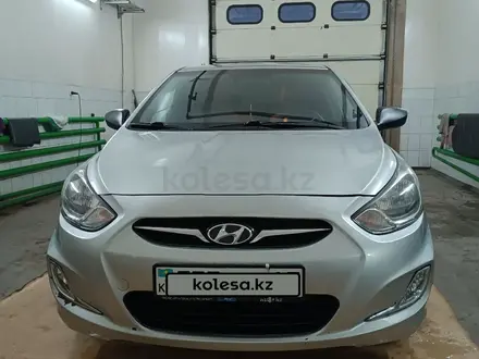 Hyundai Accent 2013 года за 4 400 000 тг. в Астана – фото 2