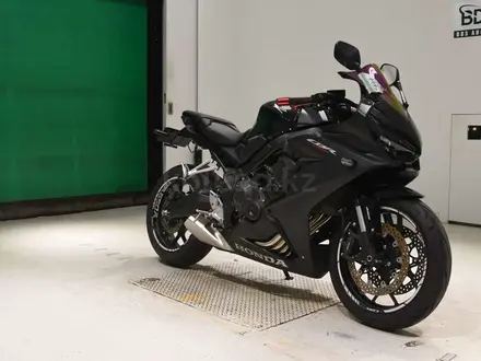 Honda  CBR 650R 2023 года за 4 800 000 тг. в Алматы – фото 2