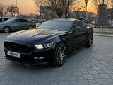 Ford Mustang 2015 года за 11 000 000 тг. в Атырау – фото 2