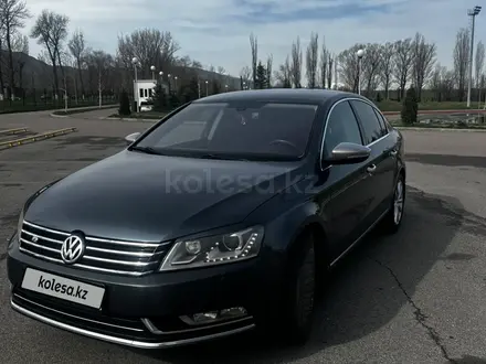 Volkswagen Passat 2012 года за 7 000 000 тг. в Алматы – фото 7