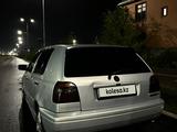 Volkswagen Golf 1997 годаfor2 500 000 тг. в Алматы – фото 3