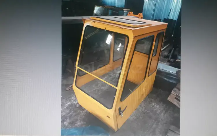 Кабина крановщика стрелы механизм поворота редуктор цилиндры на Автокран в Караганда