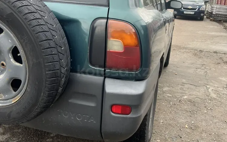 Toyota RAV4 1996 годаүшін2 200 000 тг. в Алматы