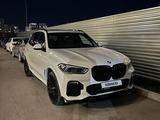BMW X5 2020 года за 31 500 000 тг. в Астана – фото 2