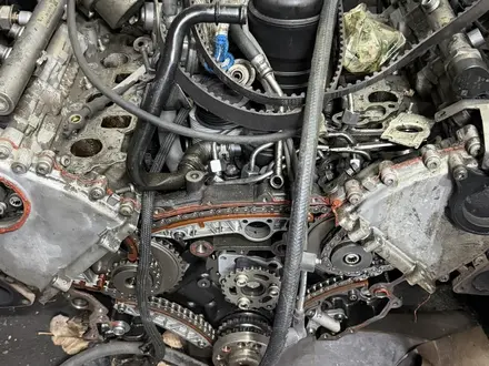Двигатель по запчастям с навесными BKS, 3.0tdi за 1 000 тг. в Алматы
