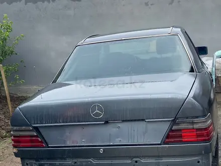 Mercedes-Benz E 230 1992 года за 550 000 тг. в Шымкент – фото 4