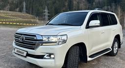 Toyota Land Cruiser 2017 года за 32 990 000 тг. в Алматы