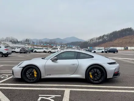 Porsche 911 Carrera 4 GTS 2025 года за 89 000 000 тг. в Алматы – фото 8