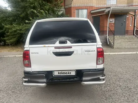 Toyota Hilux 2018 года за 15 500 000 тг. в Актобе – фото 8