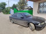 BMW 528 1997 года за 1 700 000 тг. в Алматы – фото 3