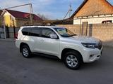 Toyota Land Cruiser Prado 2021 года за 23 800 000 тг. в Алматы – фото 3