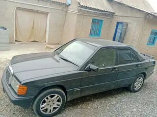 Mercedes-Benz 190