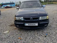 Opel Vectra, 1994